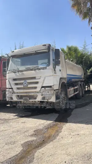 Sino Shower Truck 2024 Model ( 70/30%Bank )