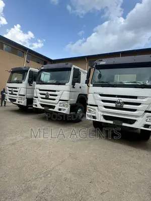 Sino Shower Truck 2024 Model ( 70/30%Bank )