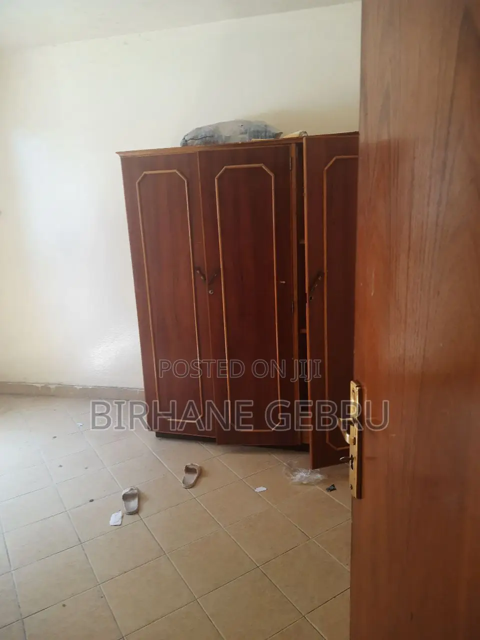 5bdrm House in G+1 House, Bole for rent