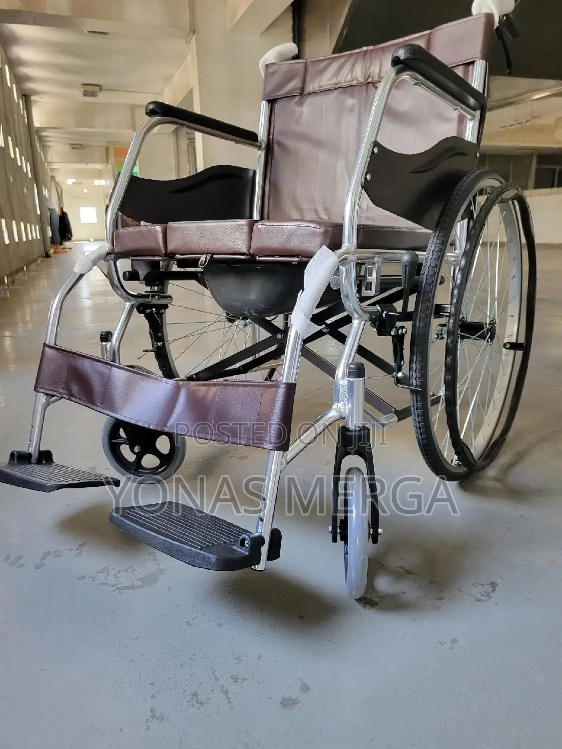 ፖፖwheelchair Disabilities Must Be Permitte to Use Wheelchair