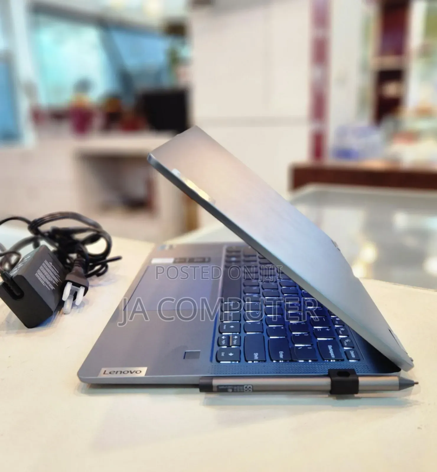 New Laptop Lenovo Yoga 7i 16GB Intel Core I7 SSD 1T