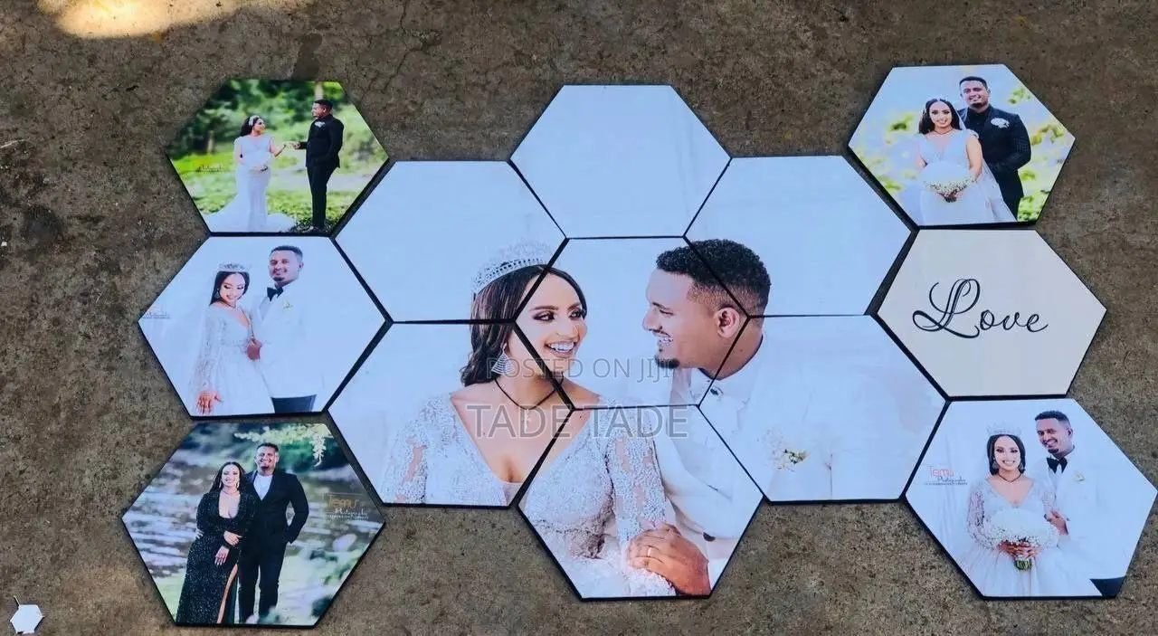 ፍቅር Wall Arts