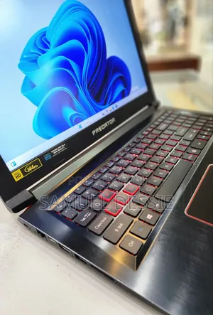 New Laptop Acer Predator Helios 300 16GB Intel Core I7 HDD+SSD 256GB