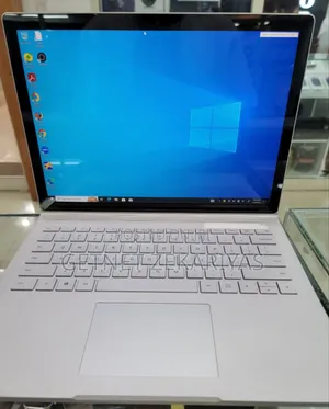 New Laptop Microsoft Surface 16GB Intel Core I7 SSD 256GB