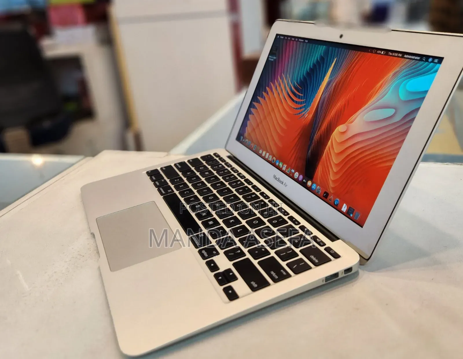 New Laptop Apple MacBook Air 4GB Intel Core I5 SSD 128GB