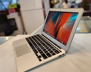 New Laptop Apple MacBook Air 4GB Intel Core I5 SSD 128GB