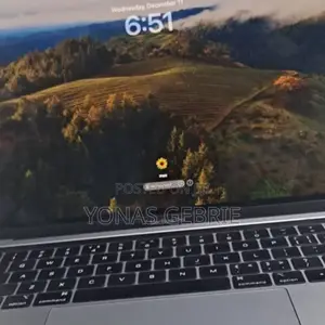 New Laptop Apple MacBook Pro 2019 16GB Intel Core i7 SSD 512GB