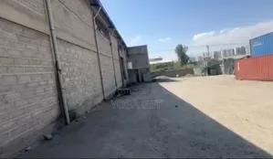 አስቸካይ የሚሸጥ መጋዘን