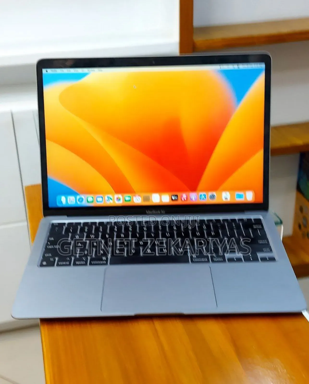 New Laptop Apple MacBook Air 8GB Apple M1 SSD 256GB
