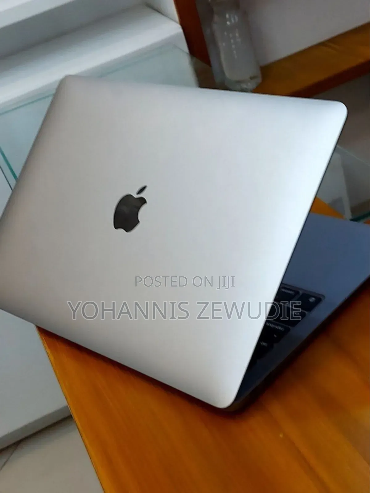 New Laptop Apple MacBook Air 8GB Apple M1 SSD 256GB