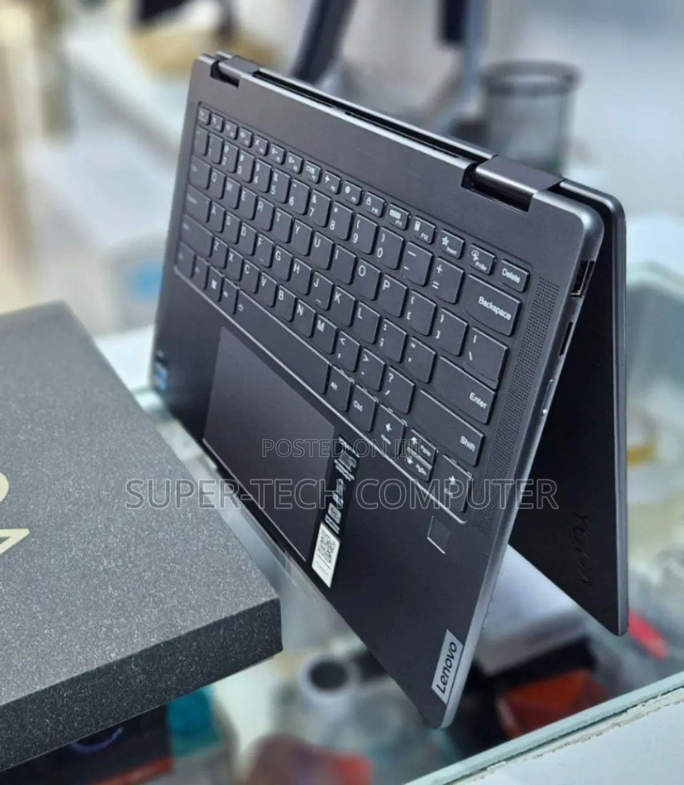 New Laptop Lenovo Yoga 7i 8GB Intel Core I5 SSD 512GB