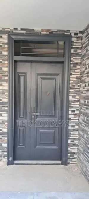 Victor Door