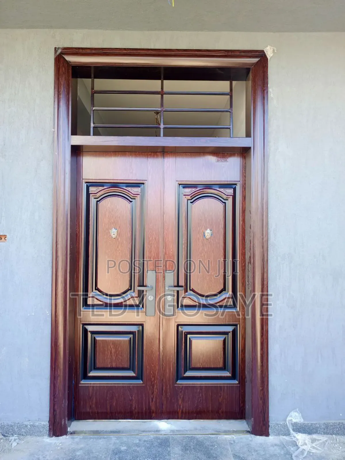 Victor Door