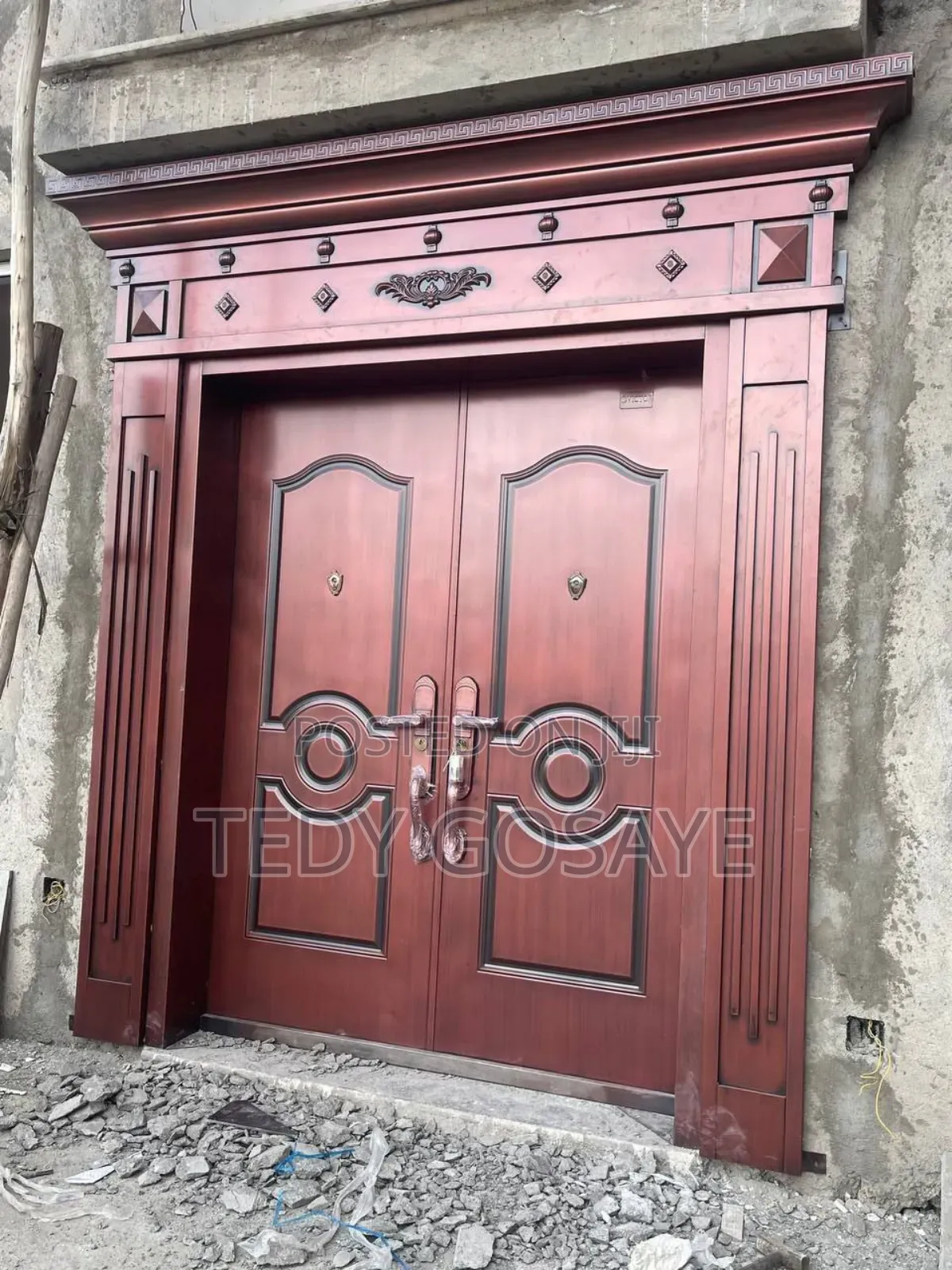 Victor Door