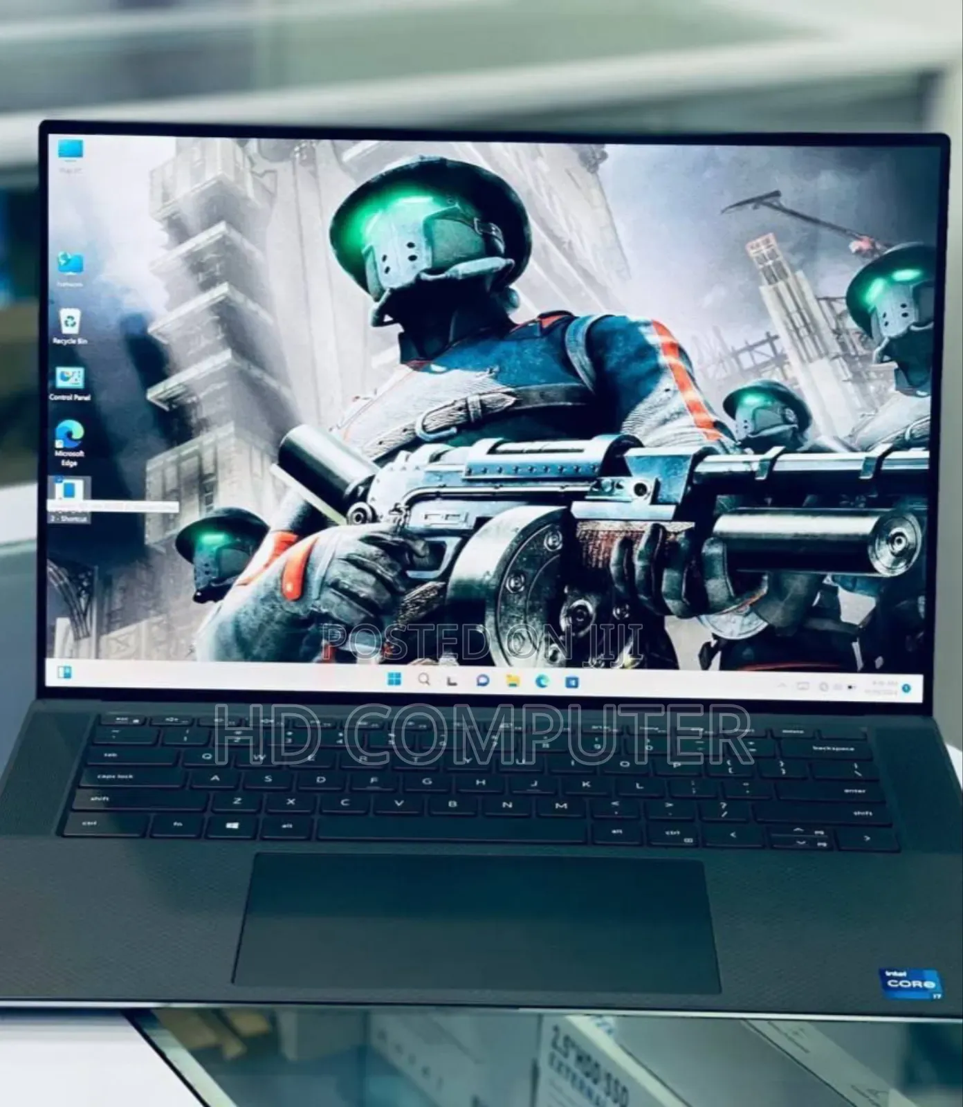 New Laptop Dell Precision 5540 16GB Intel Core I7 SSD 512GB