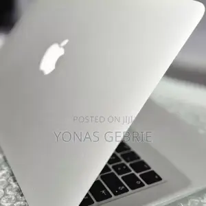 New Laptop Apple MacBook Air 2013 4GB Intel Core i5 SSD 128GB