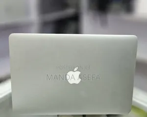 New Laptop Apple MacBook Air 2013 8GB Intel Core I5 SSD 128GB