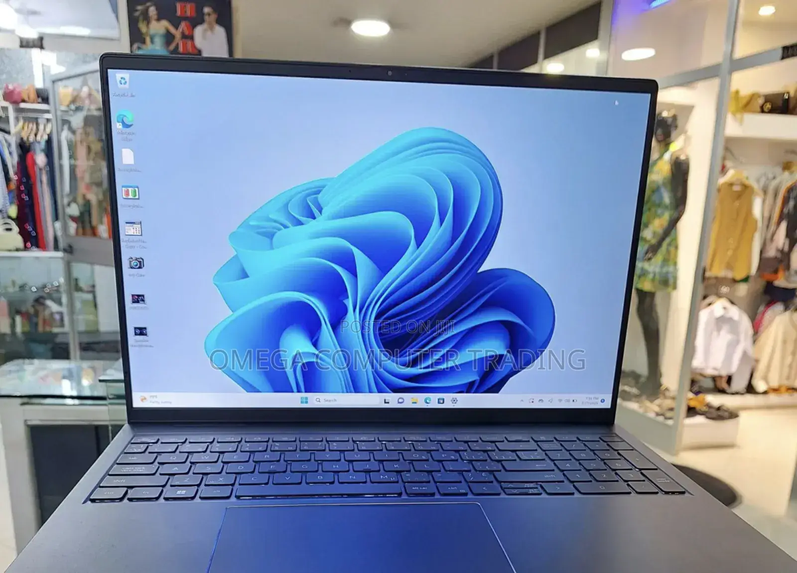 New Laptop Dell Inspiron 15 16GB Intel Core i7 SSD 1T