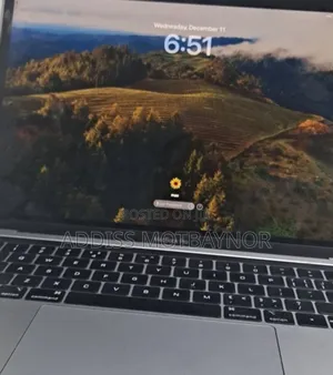 New Laptop Apple MacBook Pro 2019 16GB Intel Core I7 SSD 512GB