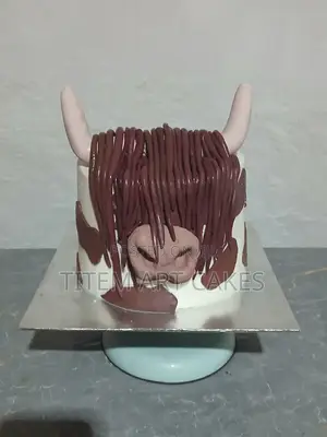 Custom Cake 2 Kg