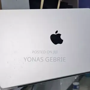 New Apple MacBook Pro 2023 M3 14-Inch 8GB Apple M3 Max SSD 512GB