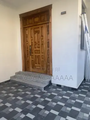 9bdrm House in Bole for sale
