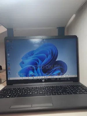 New Laptop HP Stream Notebook 8GB Intel Core I5 SSD 1T