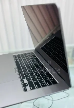 New Laptop Apple MacBook Air 2024 M3 15-Inch 8GB Apple M3 SSD 256GB