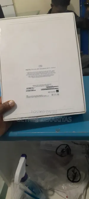 New Apple iPad Pro 12.9 (2021) 1 TB