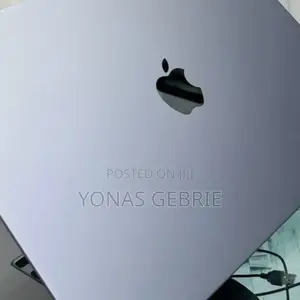 New Laptop Apple MacBook Air 2024 M3 15-Inch 8GB Apple M3 SSD 256GB