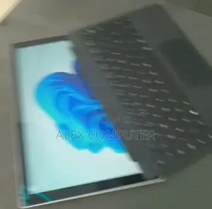 New Laptop Microsoft Surface Pro 7 8GB Intel Core I5 SSD 256GB