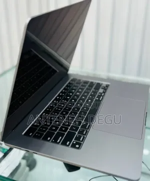 New Laptop Apple MacBook Air 2024 M3 15-Inch 8GB Apple M3 SSD 256GB