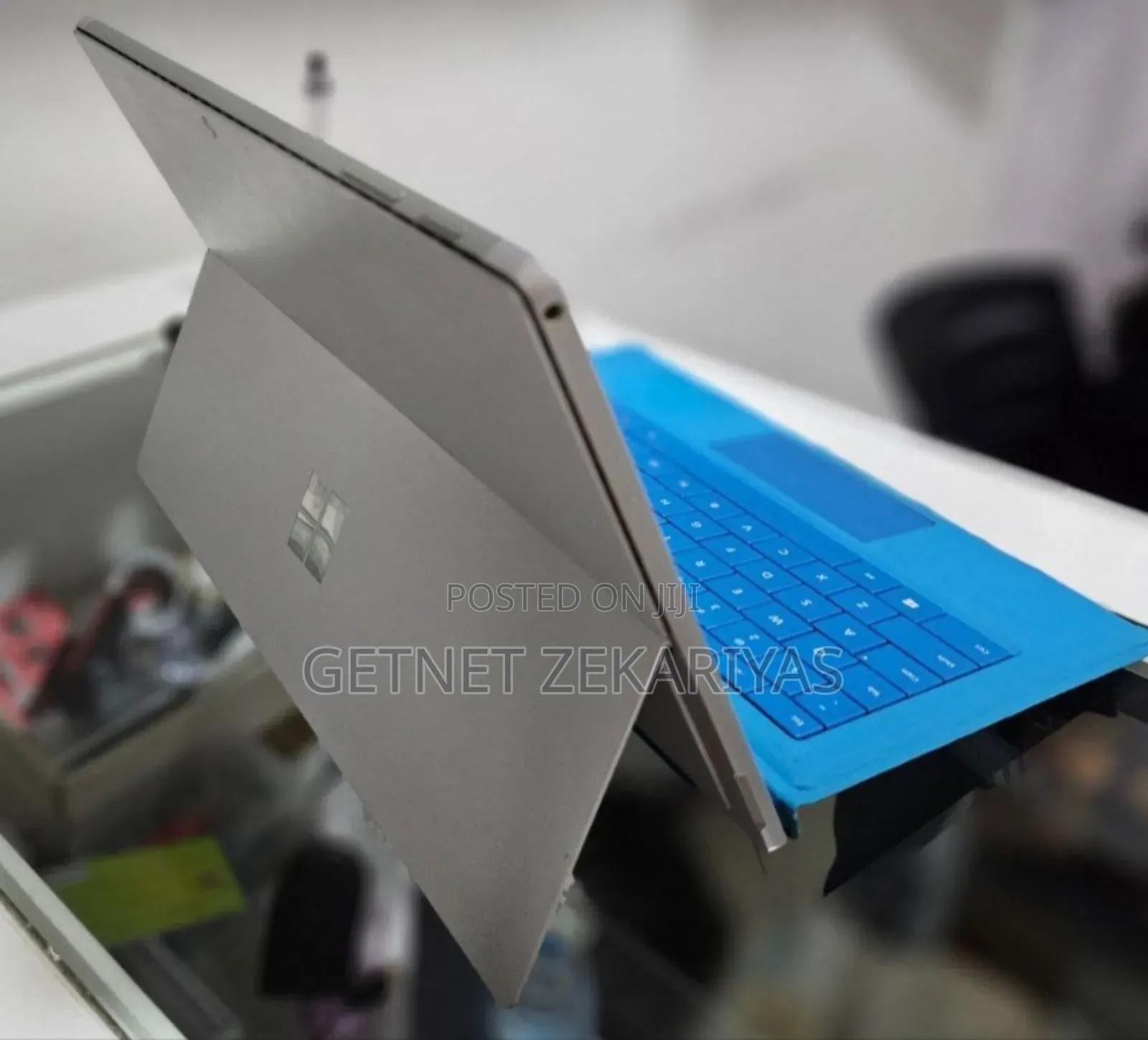 New Laptop Microsoft Surface Pro 7 8GB Intel Core I5 SSD 128GB