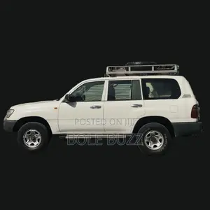 የሚከራይ መኪና Land Cruiser