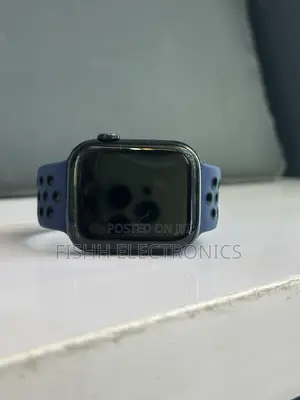 Apple Watch Series 7 45mm