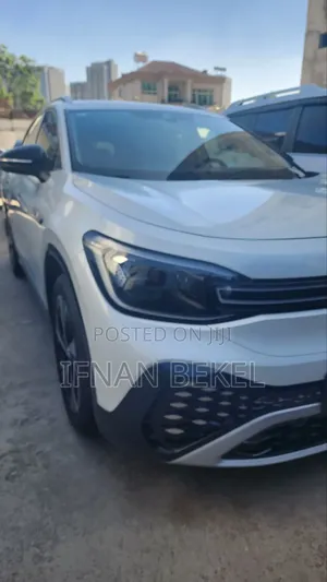 Volkswagen ID.6 2022 White