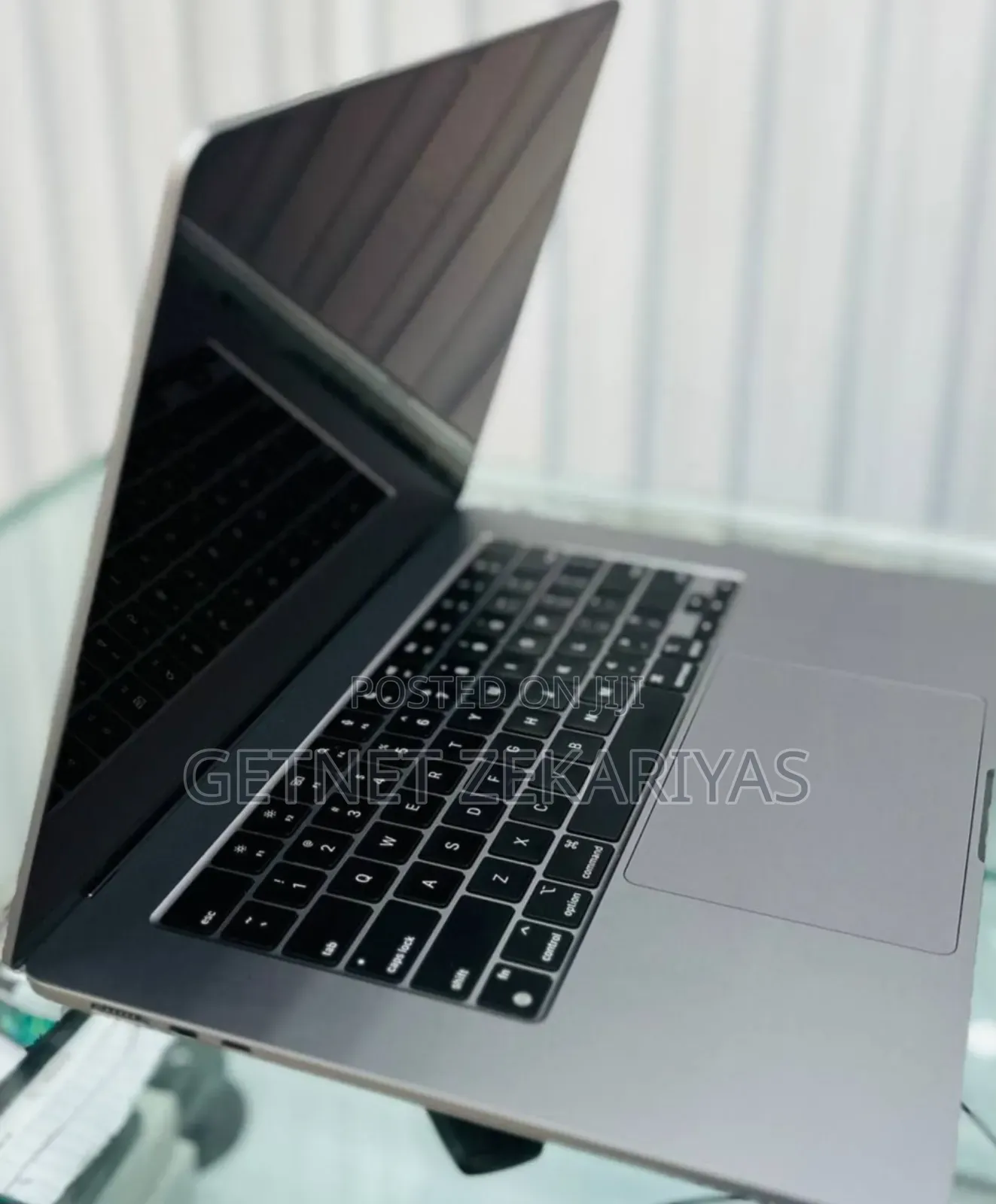 New Laptop Apple MacBook Air 8GB Apple M3 SSD 256GB