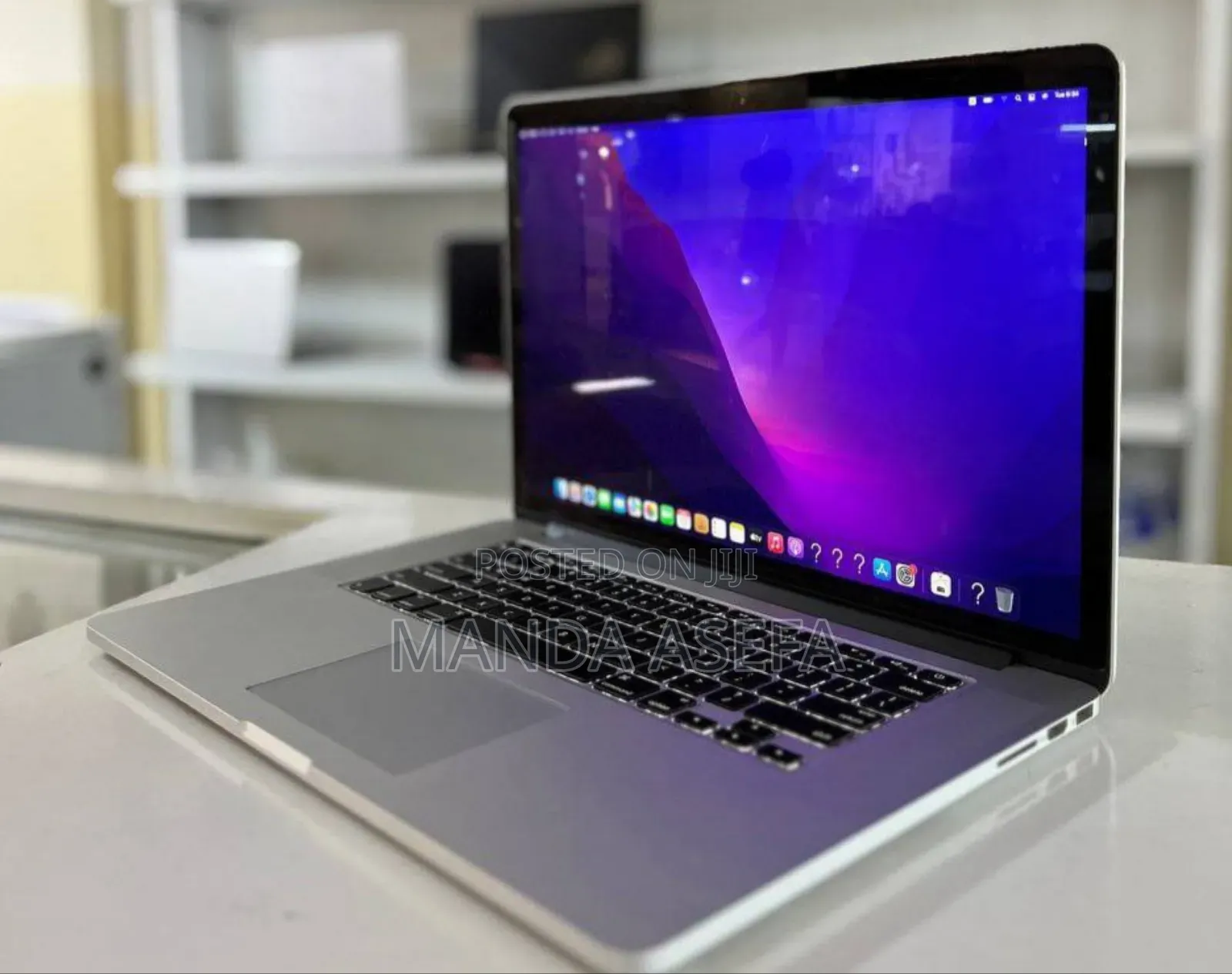 New Laptop Apple MacBook Pro 2015 16GB Intel Core I7 SSD 512GB