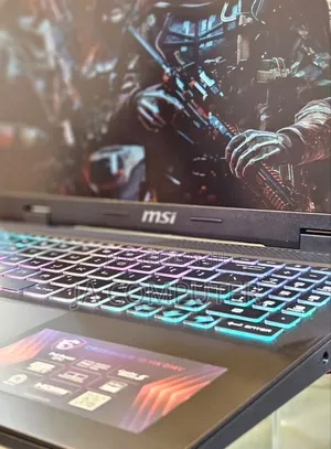 New Laptop MSI Crosshair 17 16GB Intel Core I7 SSD 1T