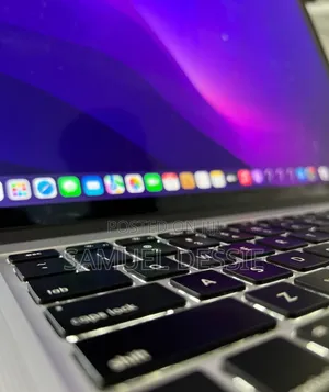 New Laptop Apple MacBook Pro 2015 16GB Intel Core I7 SSD 512GB