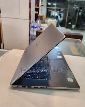 New Laptop Dell Inspiron 15 16GB Intel Core I7 SSHD (Hybrid) 750GB
