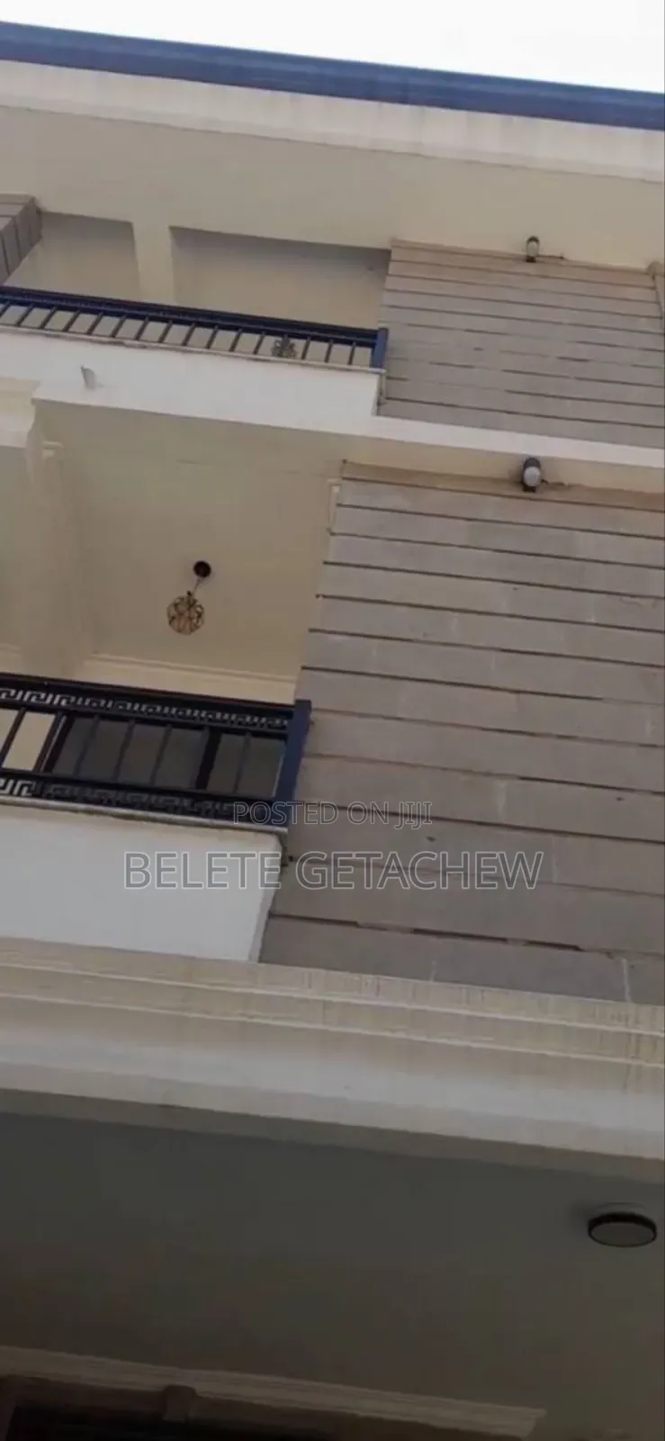 8bdrm House in Cmc Yetebaberut, G+2, Bole for sale