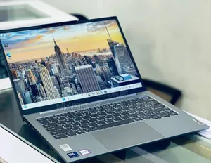 New Laptop Lenovo ThinkBook 13 16GB Intel Core Ultra 7 SSD 512GB