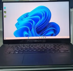 New Laptop Dell XPS 15 16GB Intel Core I7 SSD 512GB