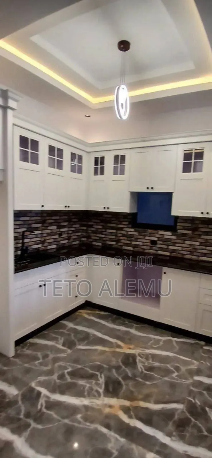 6bdrm House in የሚሸጥ 300 ካሬ ሲኤምሲ, Yeka for sale