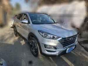 Hyundai Tucson 2019 Silver
