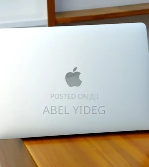 New Laptop Apple MacBook Pro 2020 M1 8GB SSD 512GB