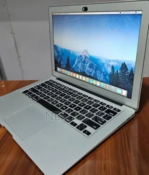 New Laptop Apple MacBook Air 2017 8GB Intel Core I5 SSD 128GB