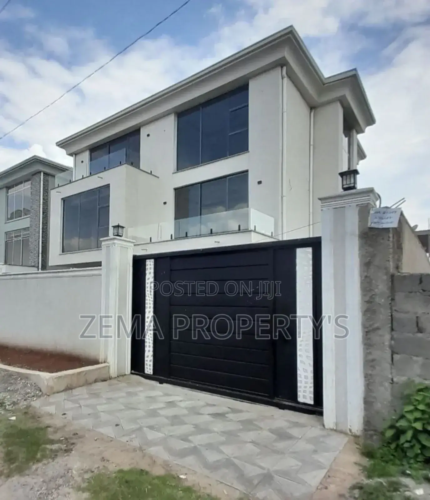 9bdrm House in Zema, Yeka for sale