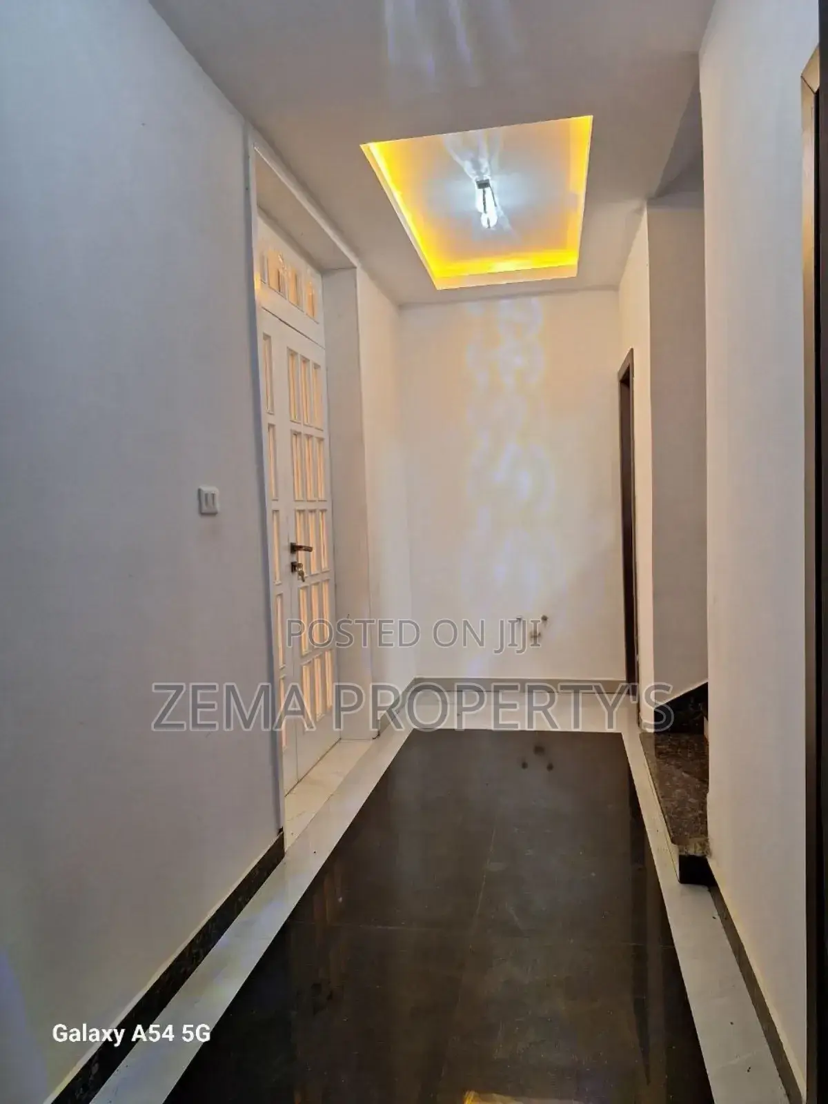 9bdrm House in Zema, Yeka for sale